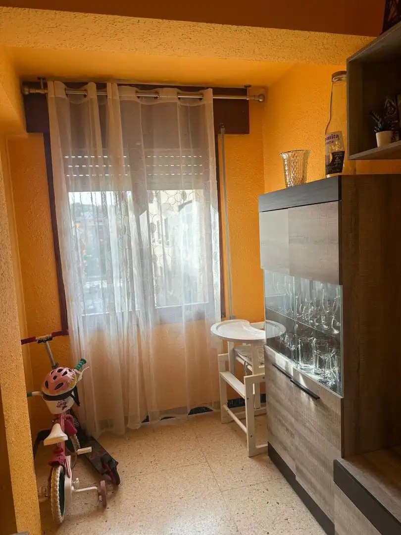 Habitación de Piso en venta en Barbastro con Calefacción, Amueblado y Balcón