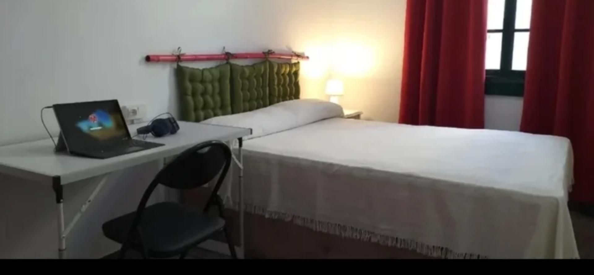 Bedroom of Flat to share in Sitges  with Heating, Furnished and Oven