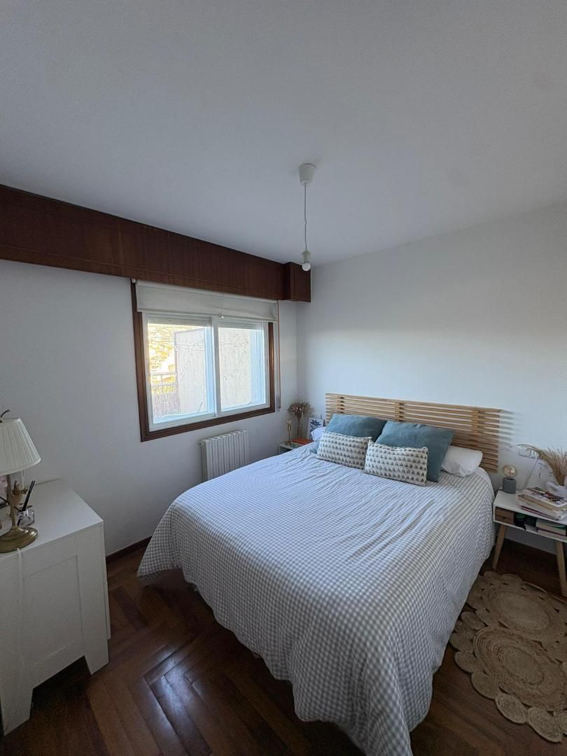 Bedroom of Attic to rent in Pontevedra Capital   with Heating, Parquet flooring and Terrace