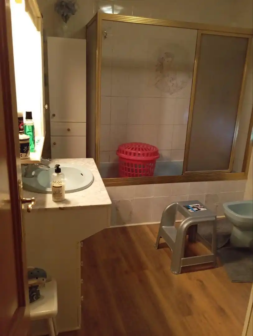 Houses for rent in Carrer de Posido, 14, Fontcalent Bathroom of Houses for rent in Alicante / Alacant with Air Conditioner and Terrace