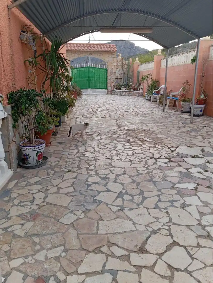 Houses for rent in Carrer de Posido, 14, Fontcalent Exterior view of Houses for rent in Alicante / Alacant with Air Conditioner and Terrace