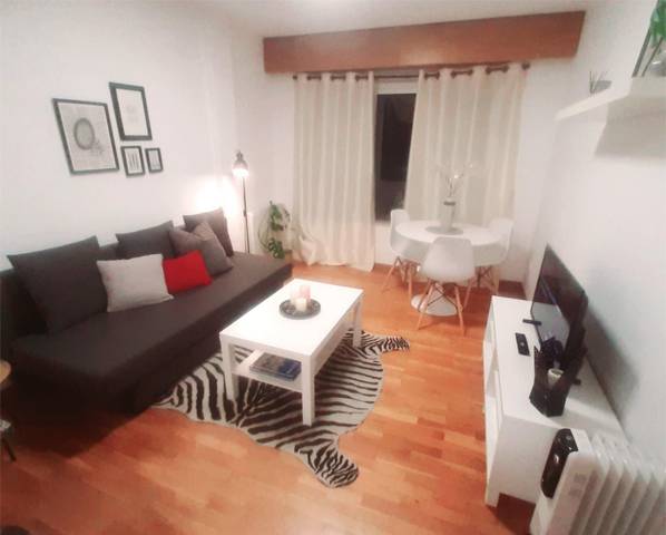 Piso en Alquiler en Aldea Sadadarriba, 38 en Sada (A Coruña)