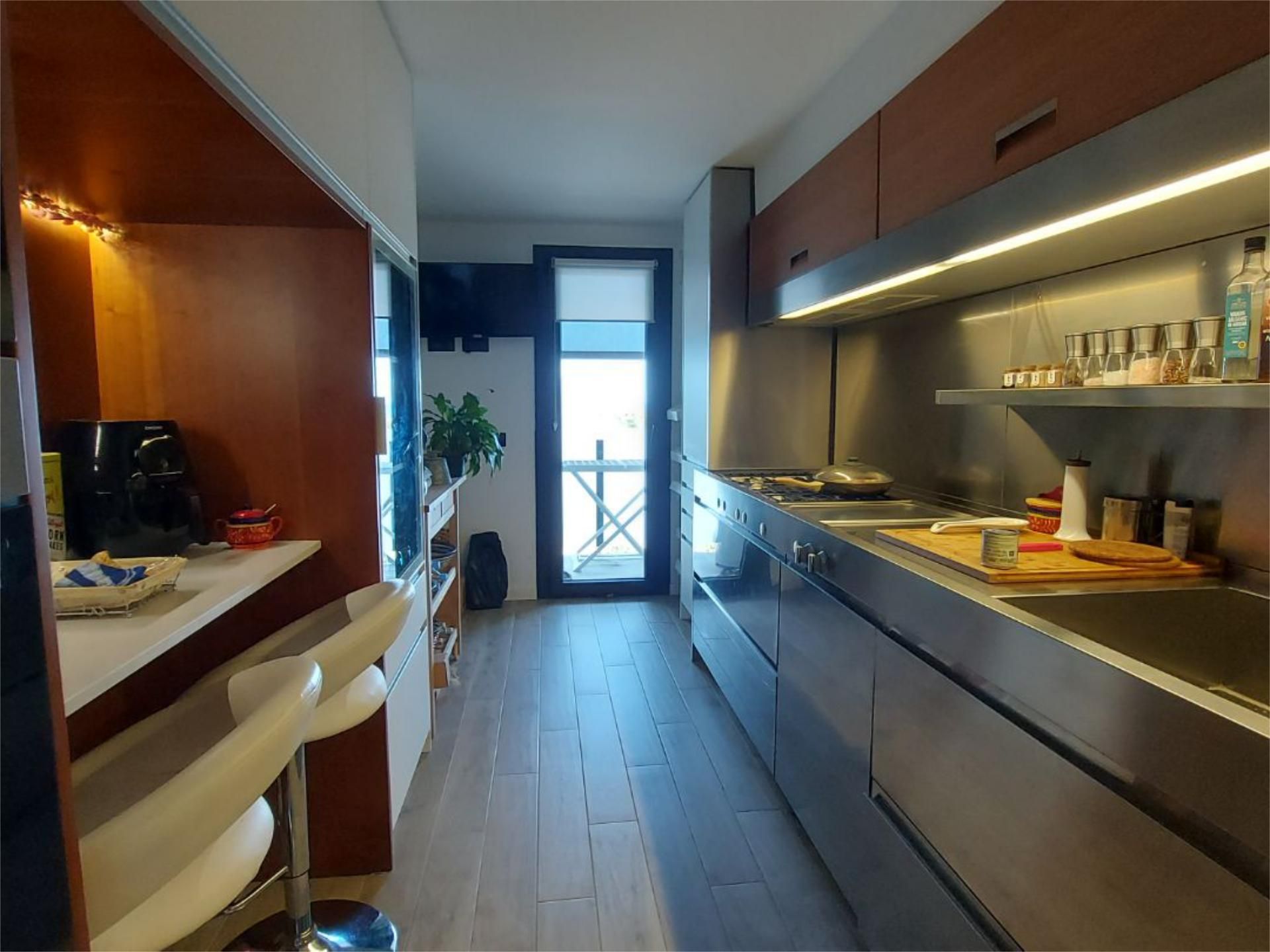 Kitchen of Flat for sale in Vilanova i la Geltrú  with Air Conditioner, Terrace and Swimming Pool