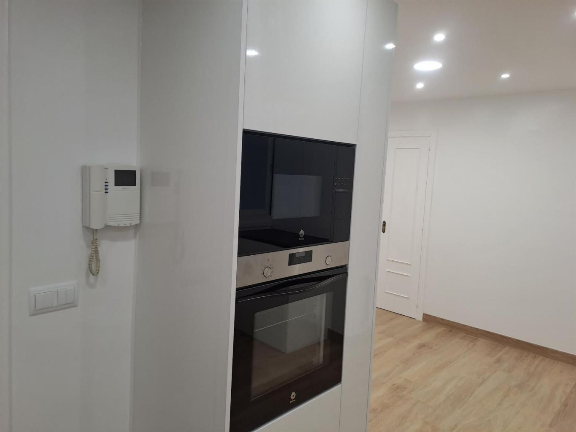 Flat to rent in Rúa de Pizarro, 53, Plaza España - Corte Inglés
