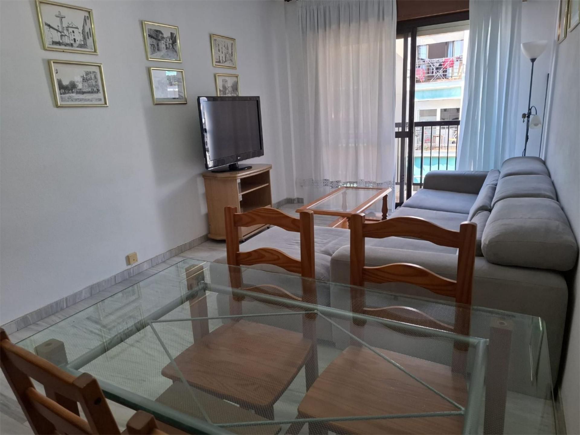 Flat to rent in Calle Alcalde Fernández Mesa Porras, 1, Ciudad Jardín - Zoco