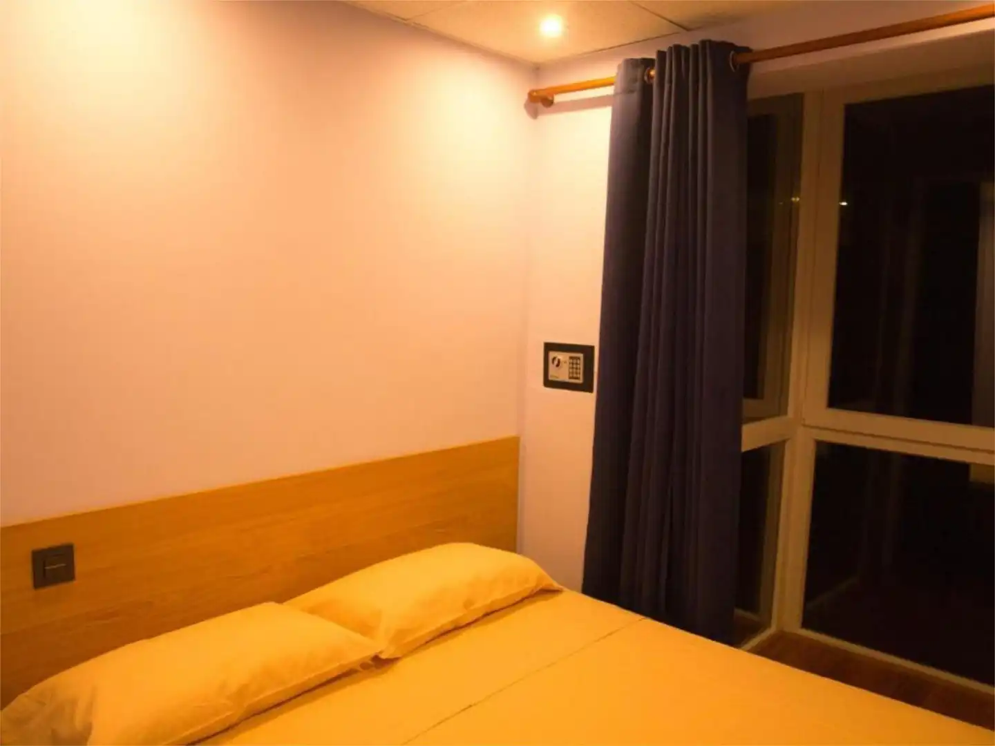 Apartament de lloguer a Calle Sombrerería, 29, Casco Antiguo Dormitori de Apartament de lloguer en Burgos Capital