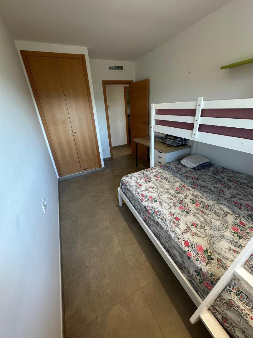 Flat to share in Carrer de Sant Miquel, 16, Masalavés Bedroom of Flat to share in Masalavés  with Air Conditioner, Heating and Private garden
