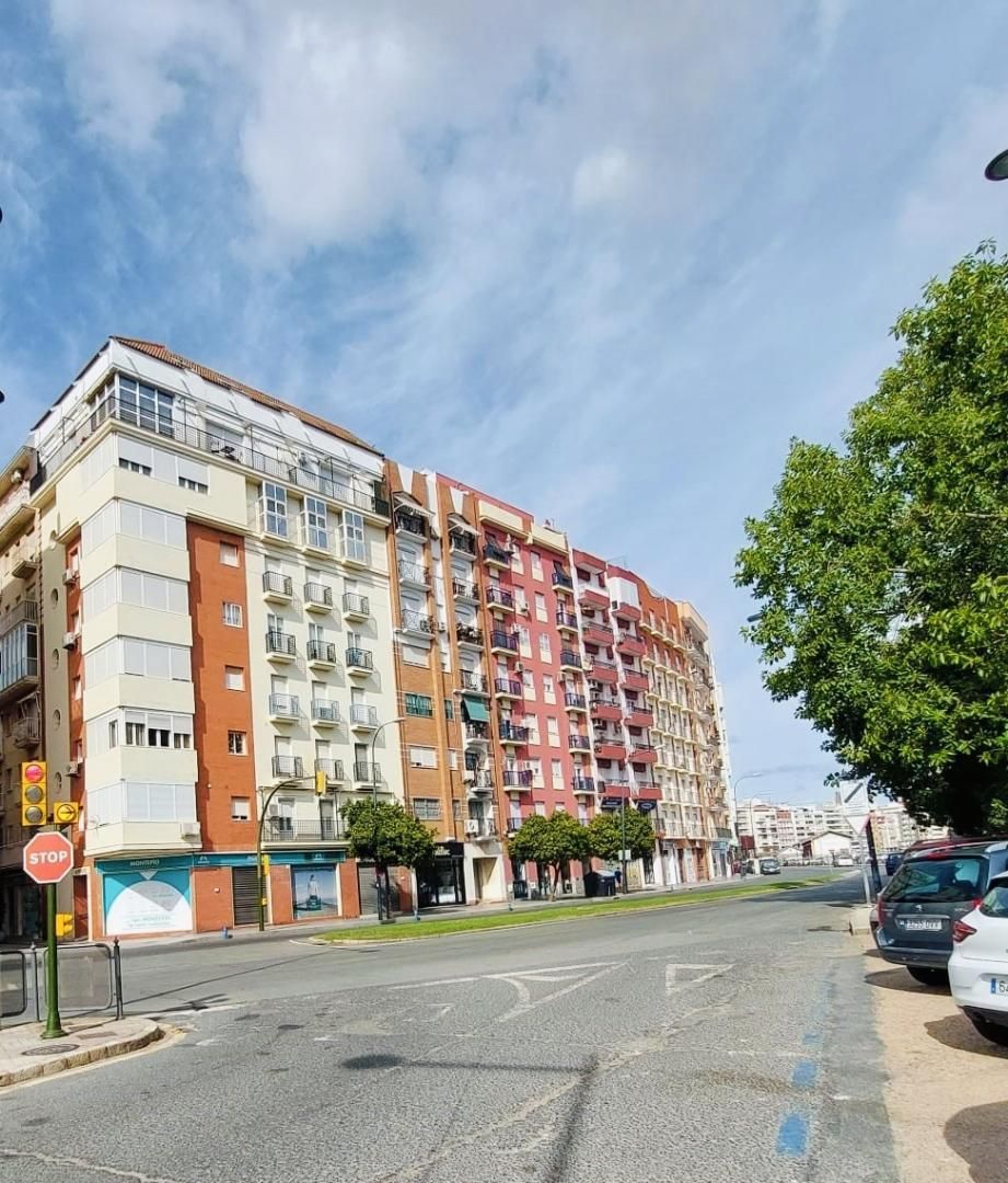 Exterior view of Flat for sale in  Huelva Capital  with Air Conditioner, Storage room and Furnished