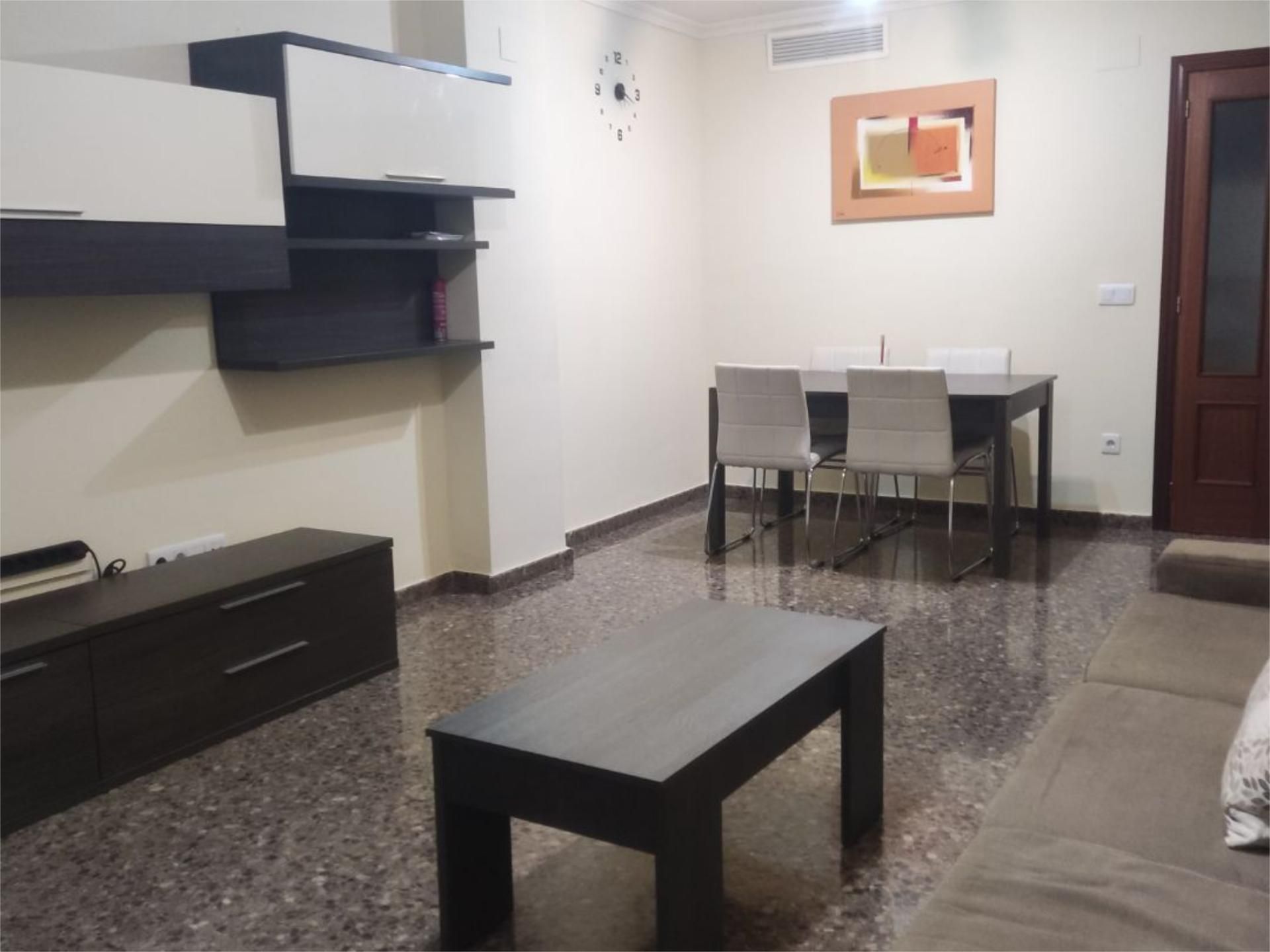 Living room of Flat to rent in Paiporta  with Air Conditioner, Heating and Storage room