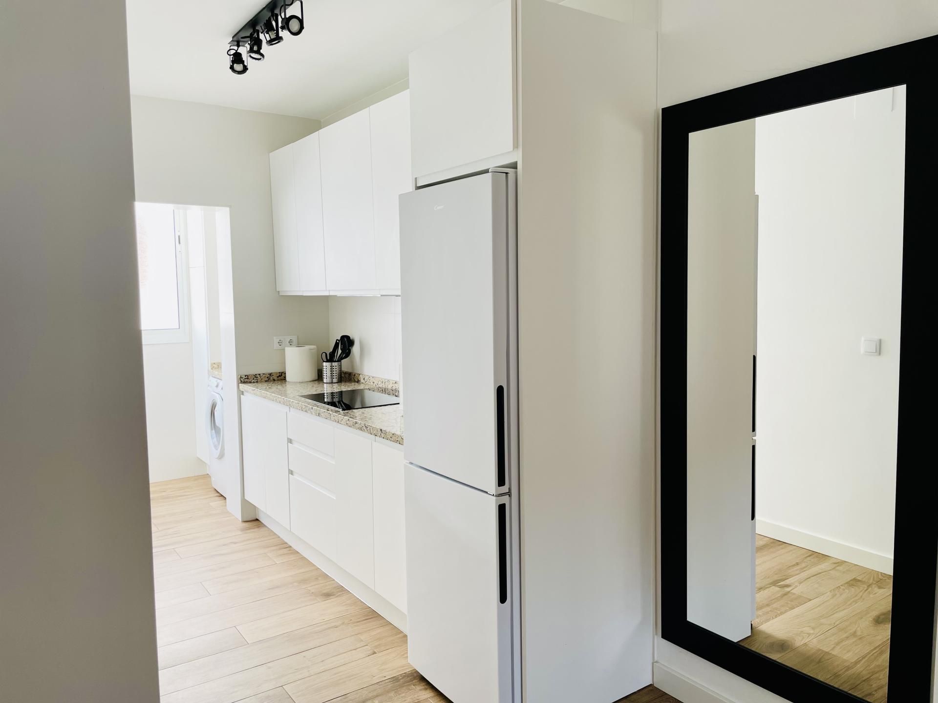 Kitchen of Flat to rent in  Sevilla Capital  with Air Conditioner, Heating and Parquet flooring