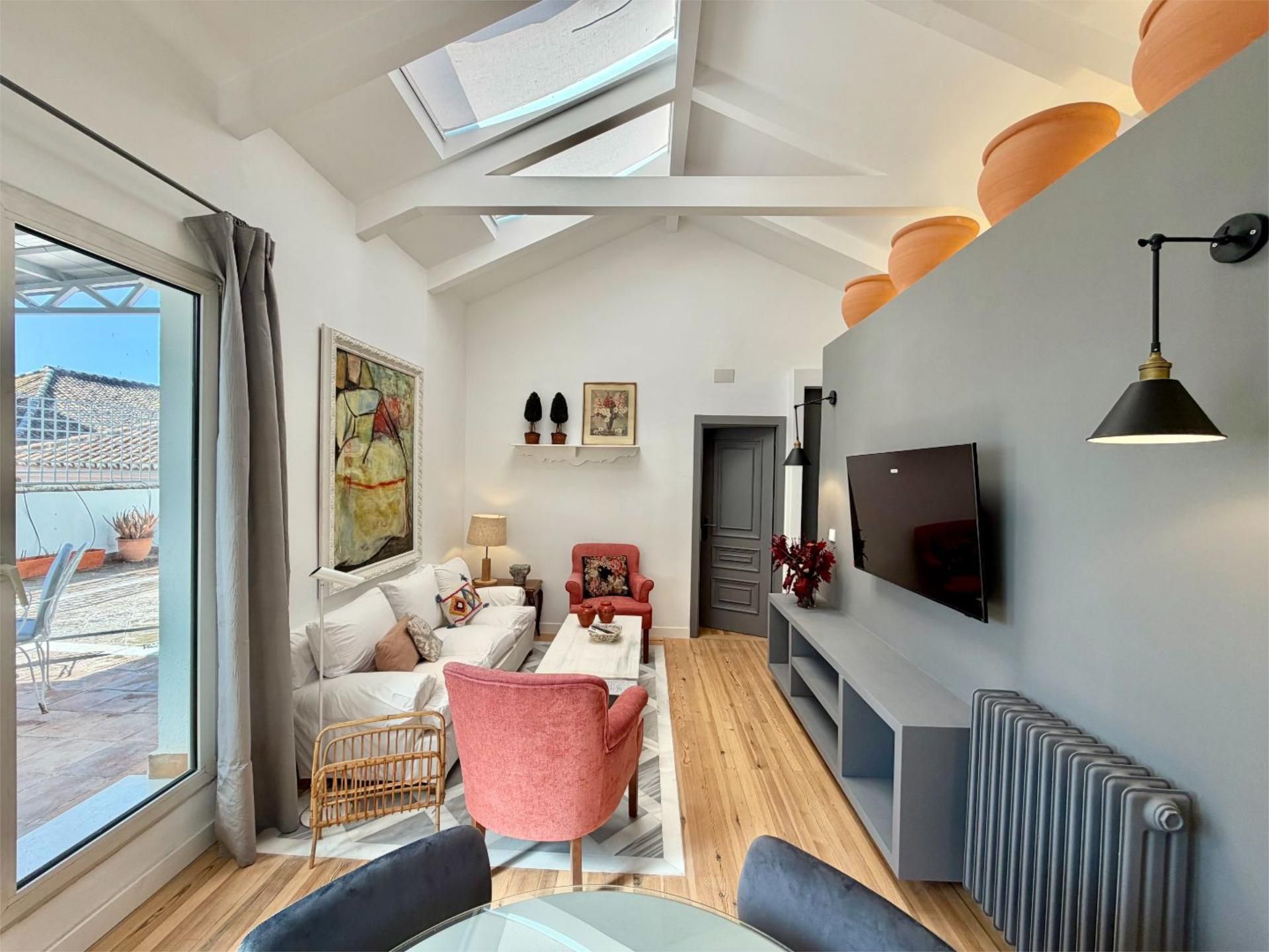 Living room of Attic to rent in  Granada Capital  with Air Conditioner and Terrace