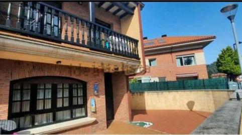 Foto 2 de Casa adosada en venda a Mortera, Cantabria