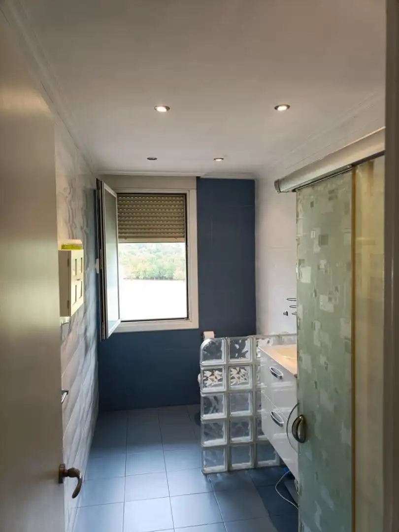 Piso en venta en Ermineta Kalea, 10, Lakuntza Baño de Piso en venta en Lakuntza con Calefacción, Parquet y Amueblado