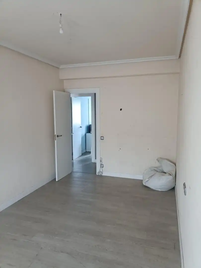 Piso en venta en Ermineta Kalea, 10, Lakuntza Habitación de Piso en venta en Lakuntza con Calefacción, Parquet y Amueblado