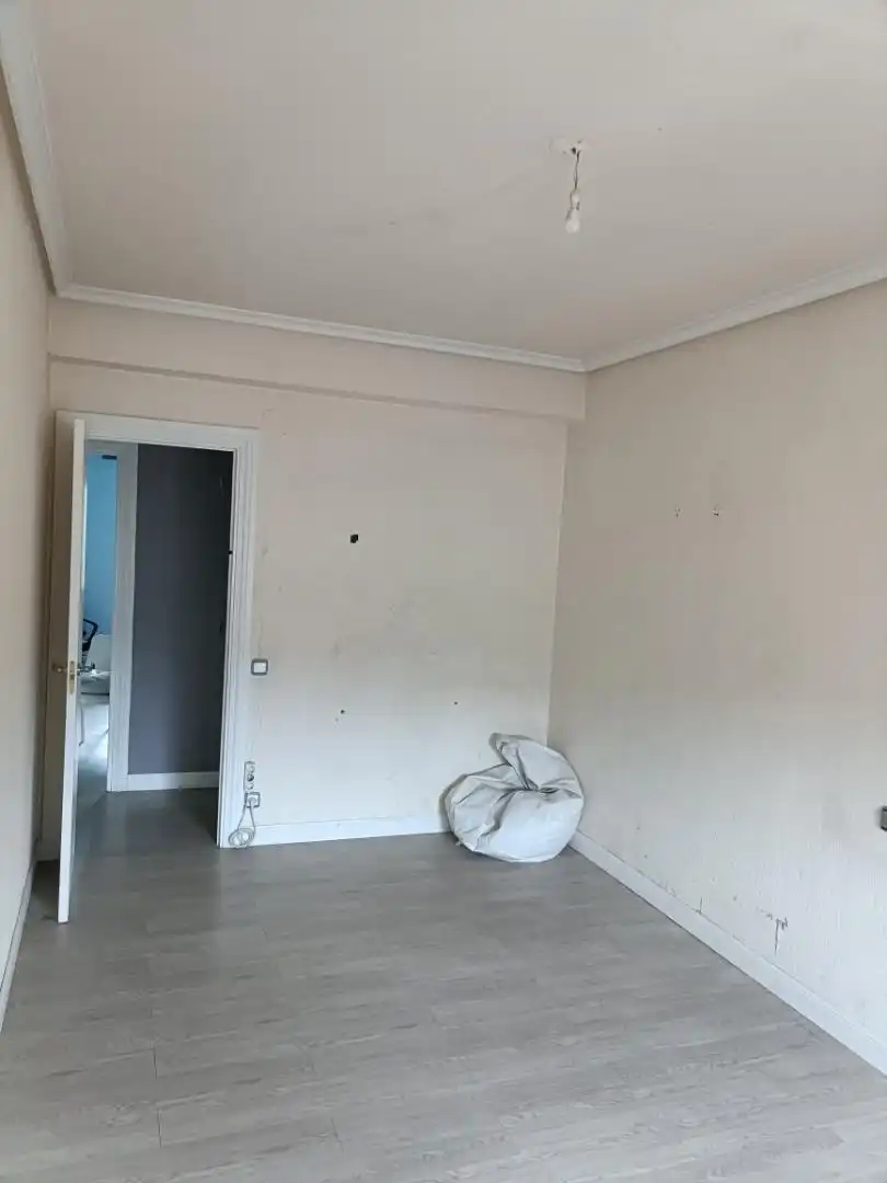 Piso en venta en Ermineta Kalea, 10, Lakuntza Habitación de Piso en venta en Lakuntza con Calefacción, Parquet y Amueblado