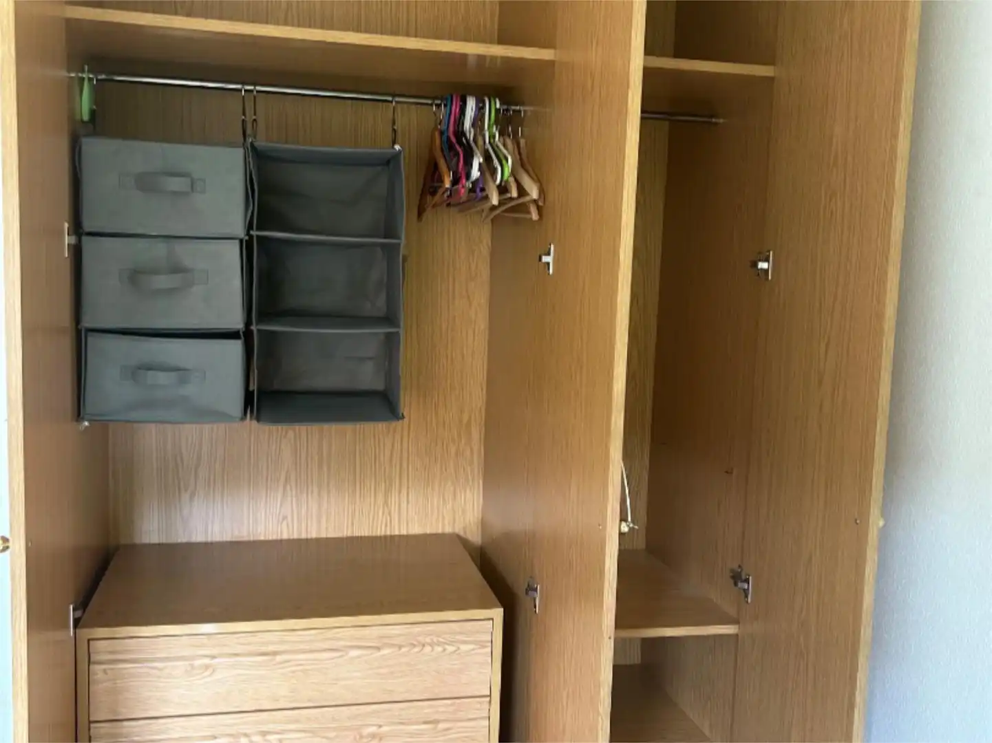 Bedroom of Flat for share in Madrid  with Air Conditioner, Heating and Private garden