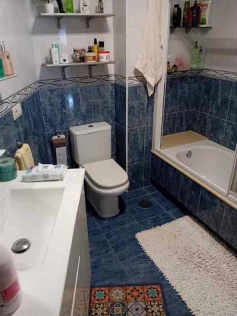 Bathroom of Flat for sale in Outes  with Heating, Private garden and Terrace
