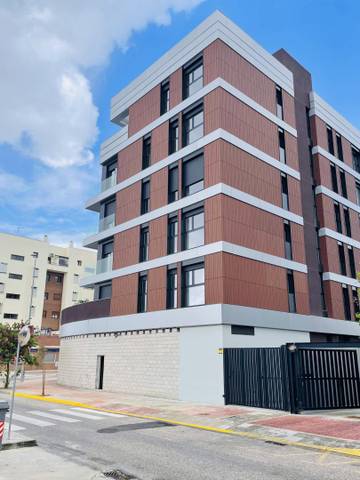 Local comercial en Alquiler en Avenida de las Civilizaciones, 67 en Nuevo Bulevar