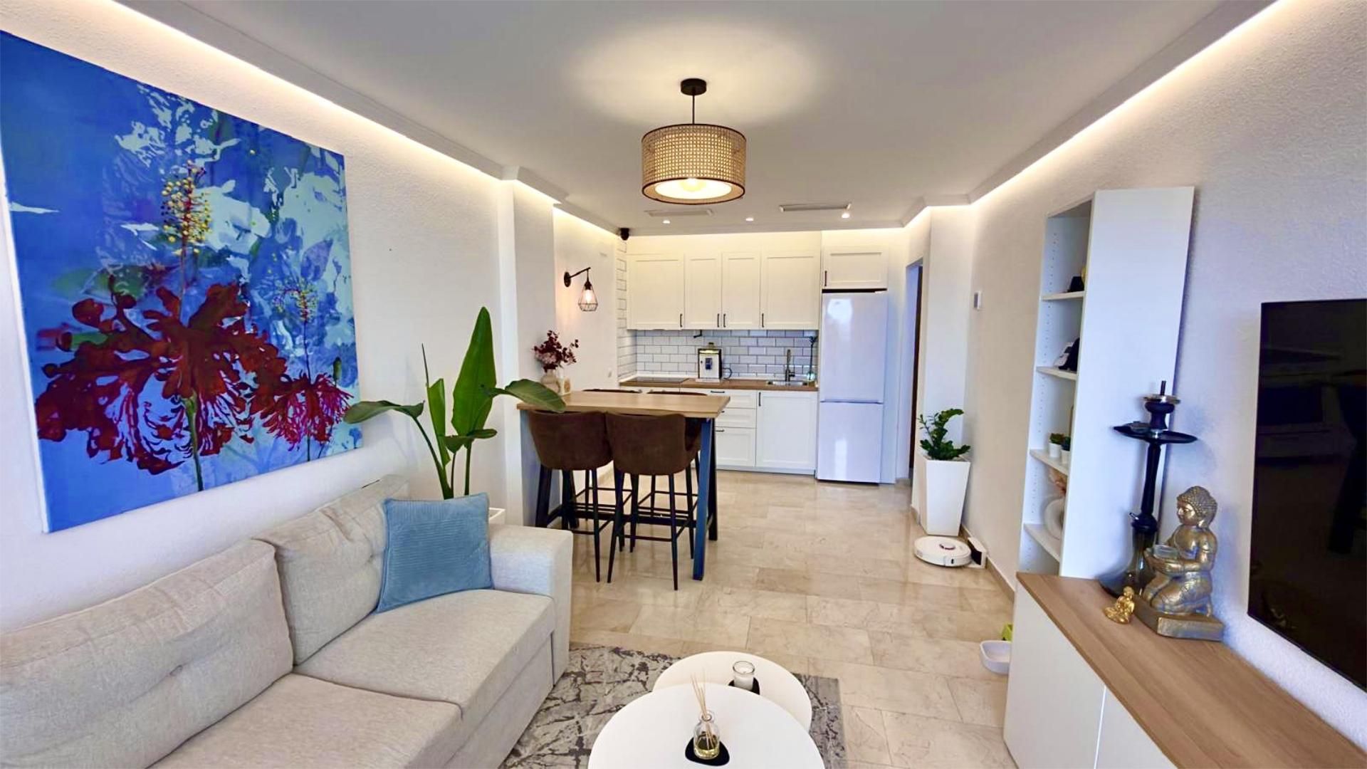Sala de estar de Piso en venta en Benalmádena con Aire acondicionado, Terraza y Piscina