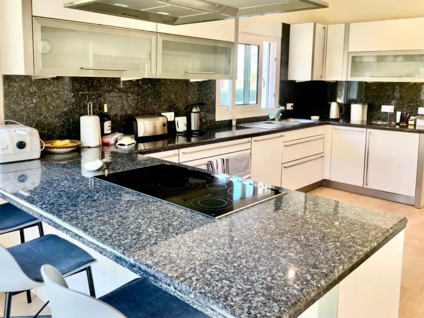 Houses for sale in Calle Lago Ginebra, 10, Partides comunes - Adsubia Kitchen of Houses for sale in Jávea / Xàbia with Air Conditioner, Heating and Private garden