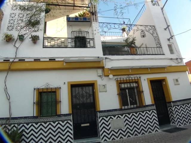 Ático en Alquiler en Calle Níspero, 3 en San Jerónimo - La Bachillera