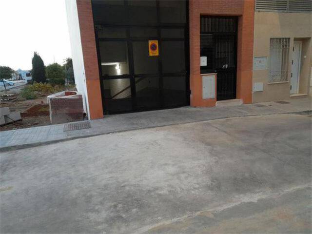 Garaje en Alquiler en La Carlota