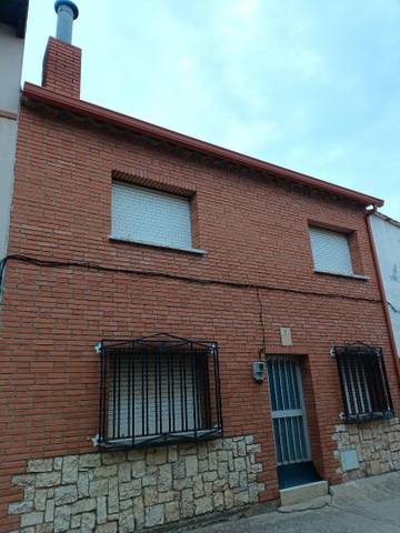 Casa adosada en Venta en Calle del Río, 2 en Loranca de Tajuña