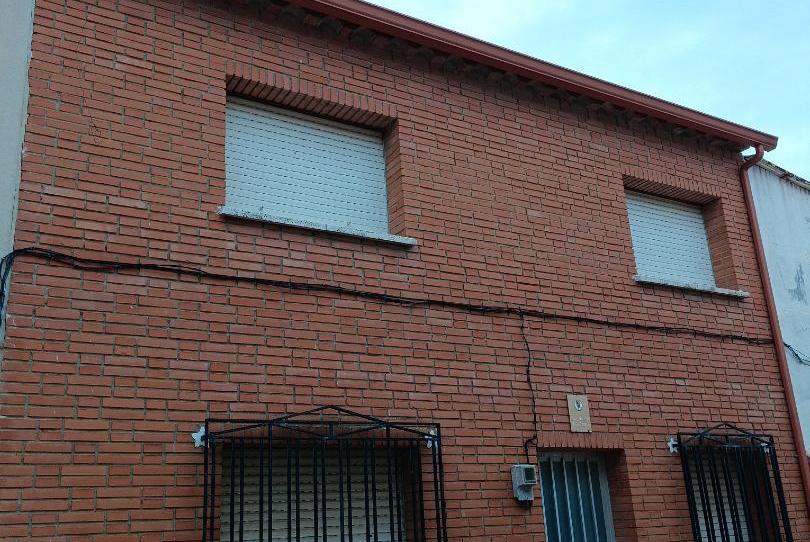 Casa adosada en venda a Calle del Río, 2, Loranca de Tajuña, Guadalajara - imatge 1 Foto 1 de Casa adosada en venda a Calle del Río, 2, Loranca de Tajuña, Guadalajara