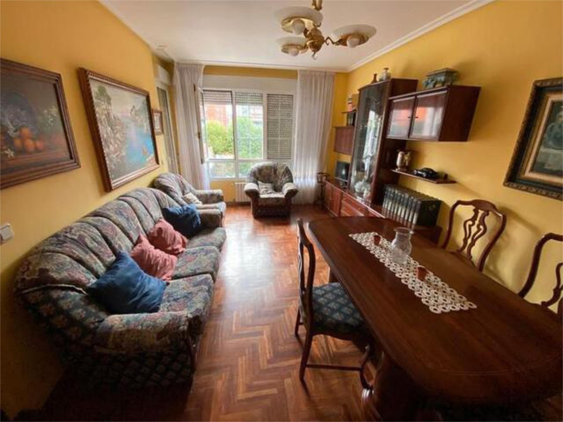 Apartment for sale in Centro Living room of Apartment for sale in Avilés  with Terrace