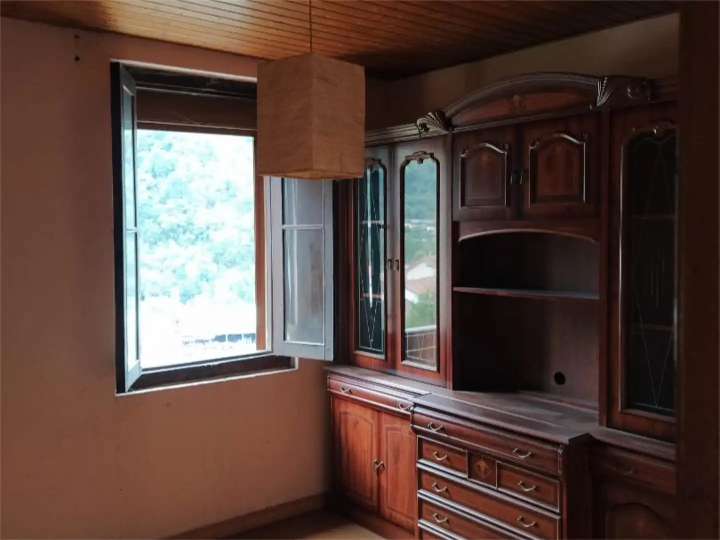 Piso en venta en Barrio Cuarteles de Arriba, 15, Aller Habitación de Piso en venta en Aller con Jardín privado