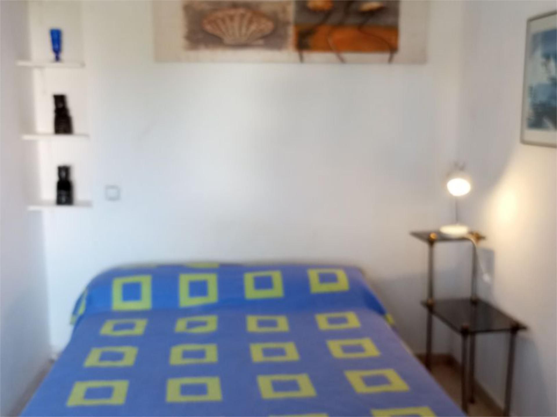 Habitación en Carrer de les Finestres Verdes, 23, Foners