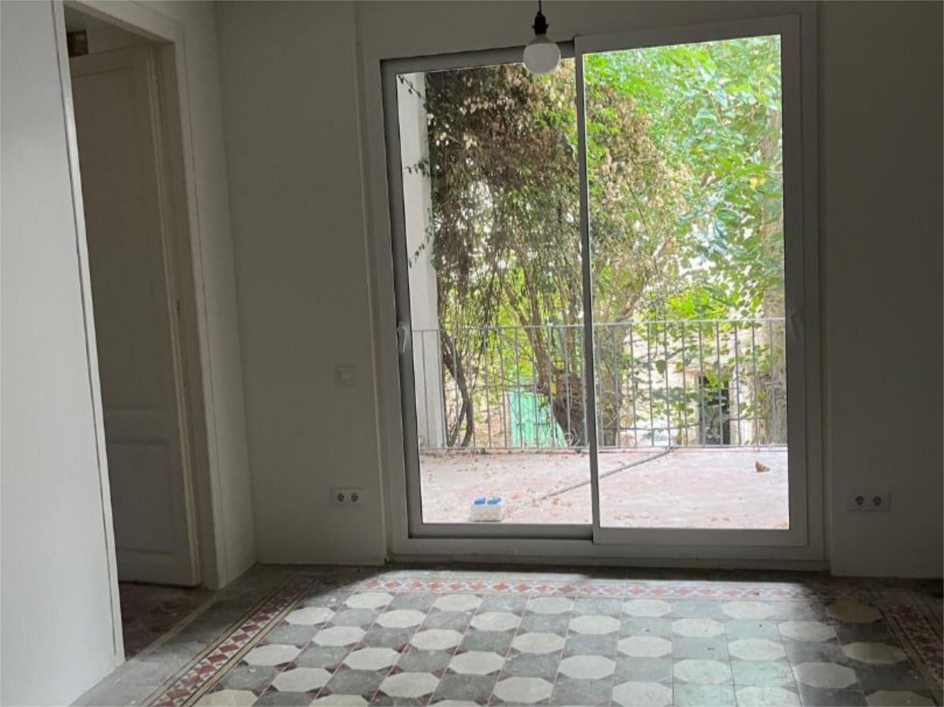 Jardí de Pis de lloguer en Sant Feliu de Llobregat amb Aire condicionat, Calefacció i Terrassa