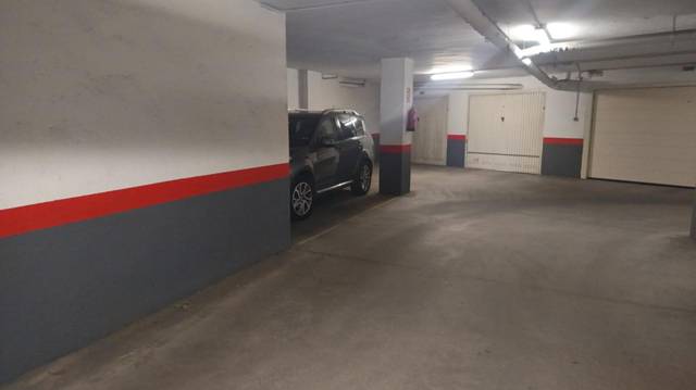 Garaje en Alquiler en Avenida Valladolid, 13 en Avenida Valladolid - Barriada Yagüe