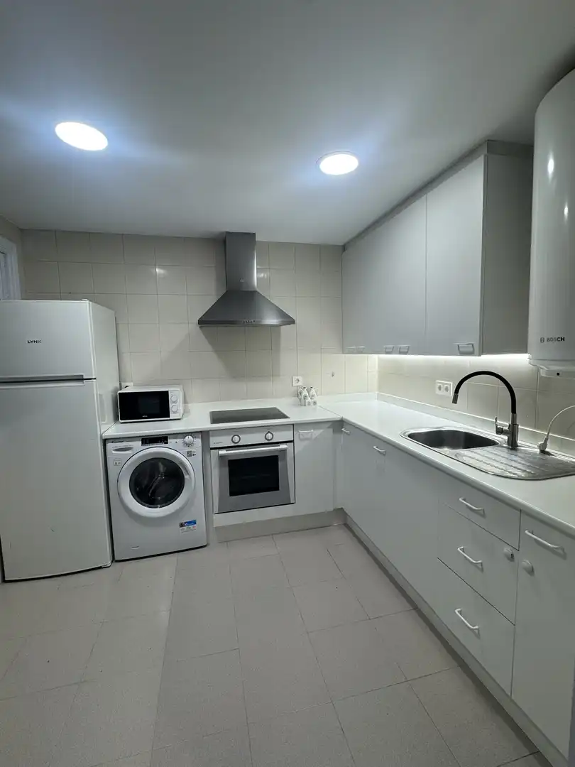Cocina de Piso de alquiler en Vilagarcía de Arousa con Calefacción y Amueblado
