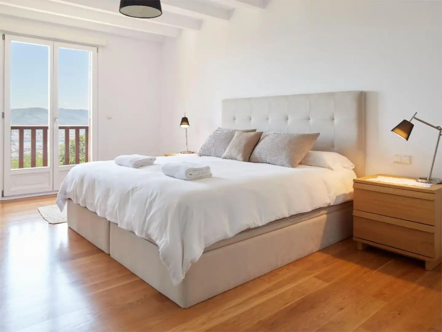 Flat for rent in Barrio Gornutz-Montaña, 9, Hondarribia Bedroom of Flat for rent in Hondarribia with Heating, Private garden and Parquet flooring