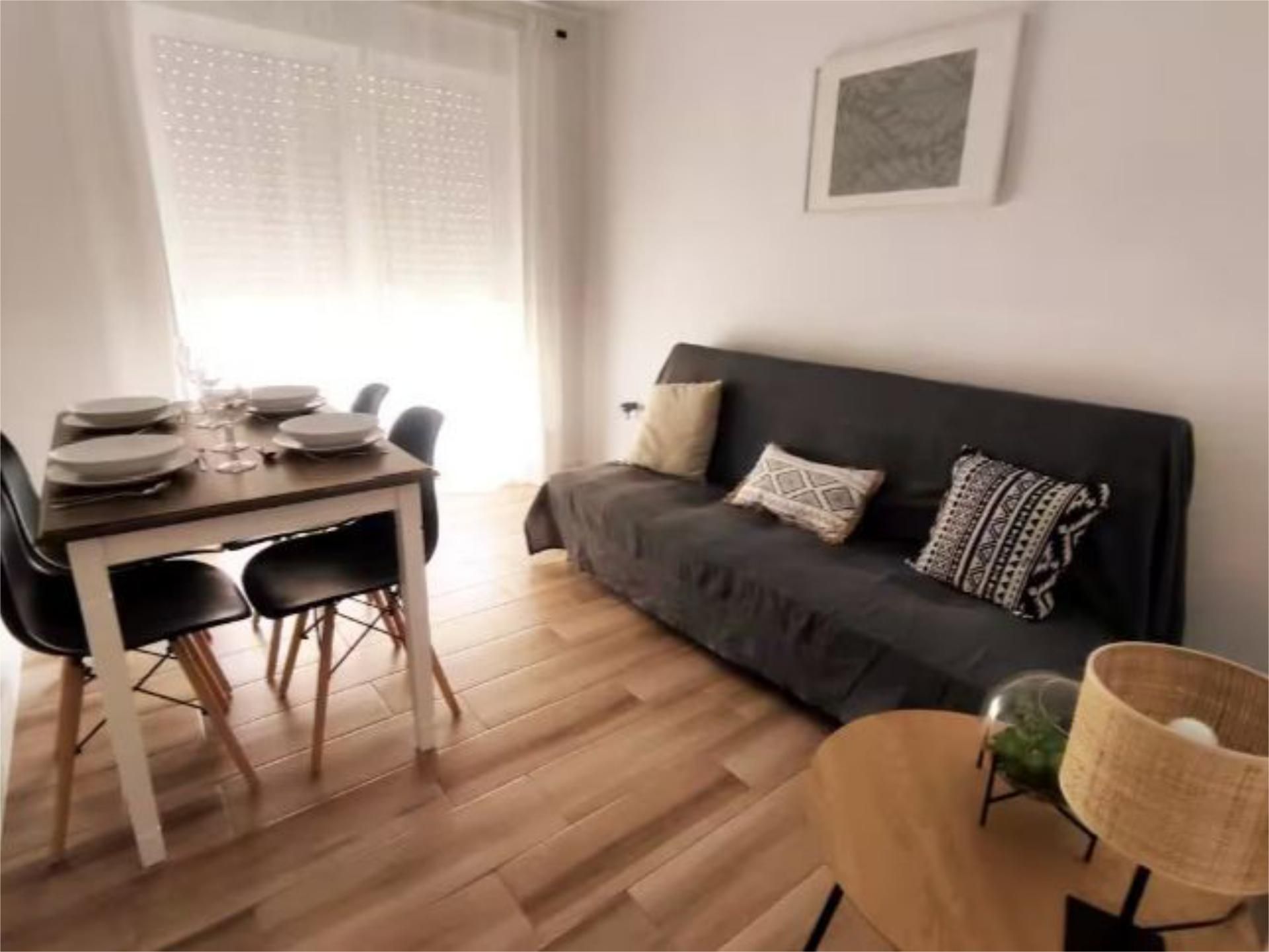 Living room of Flat for sale in Salt  with Air Conditioner and Terrace
