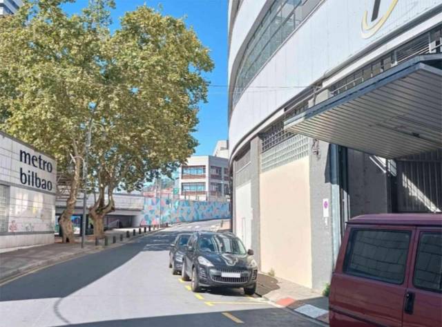 Nave industrial en Alquiler en Ibarsusibidea Bidea, 2 en Bolueta