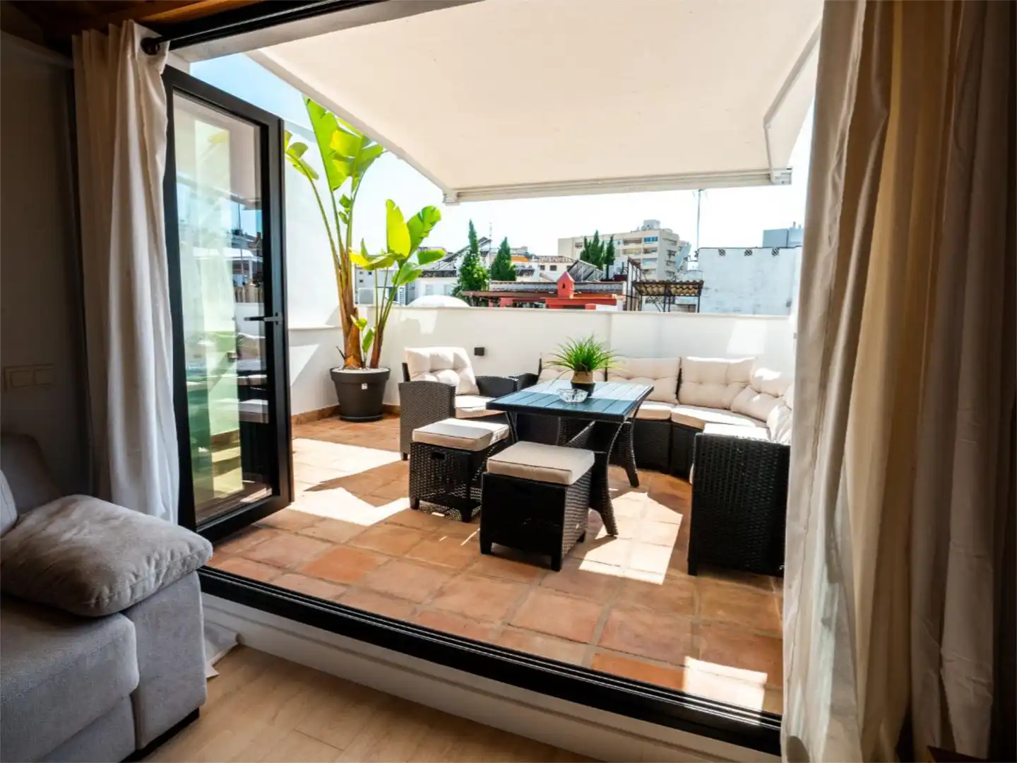 Terrassa de Pis de lloguer en Marbella amb Aire condicionat, Calefacció i Parquet