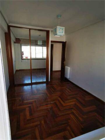 Piso en Alquiler en García Barbón 133 en Casco Vello