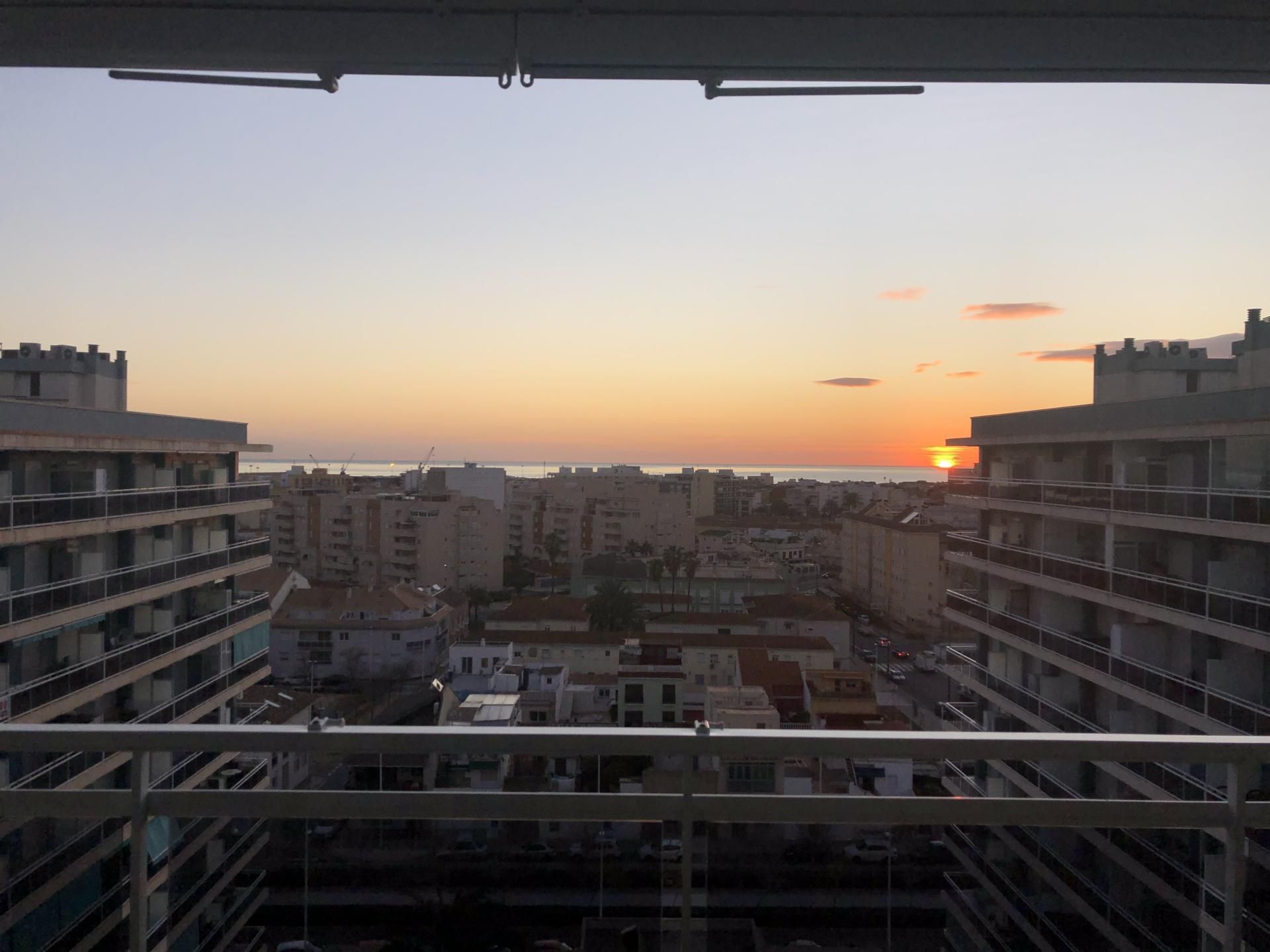 Vista exterior de Pis en venda en Gandia amb Aire condicionat, Calefacció i Jardí privat