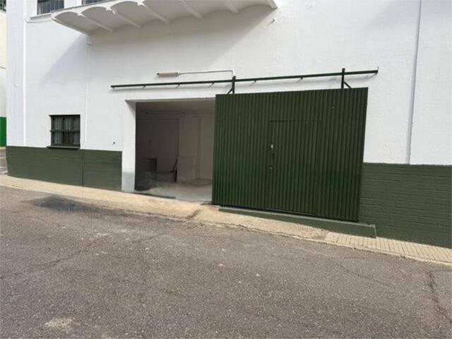 Local comercial en Alquiler en Oeste