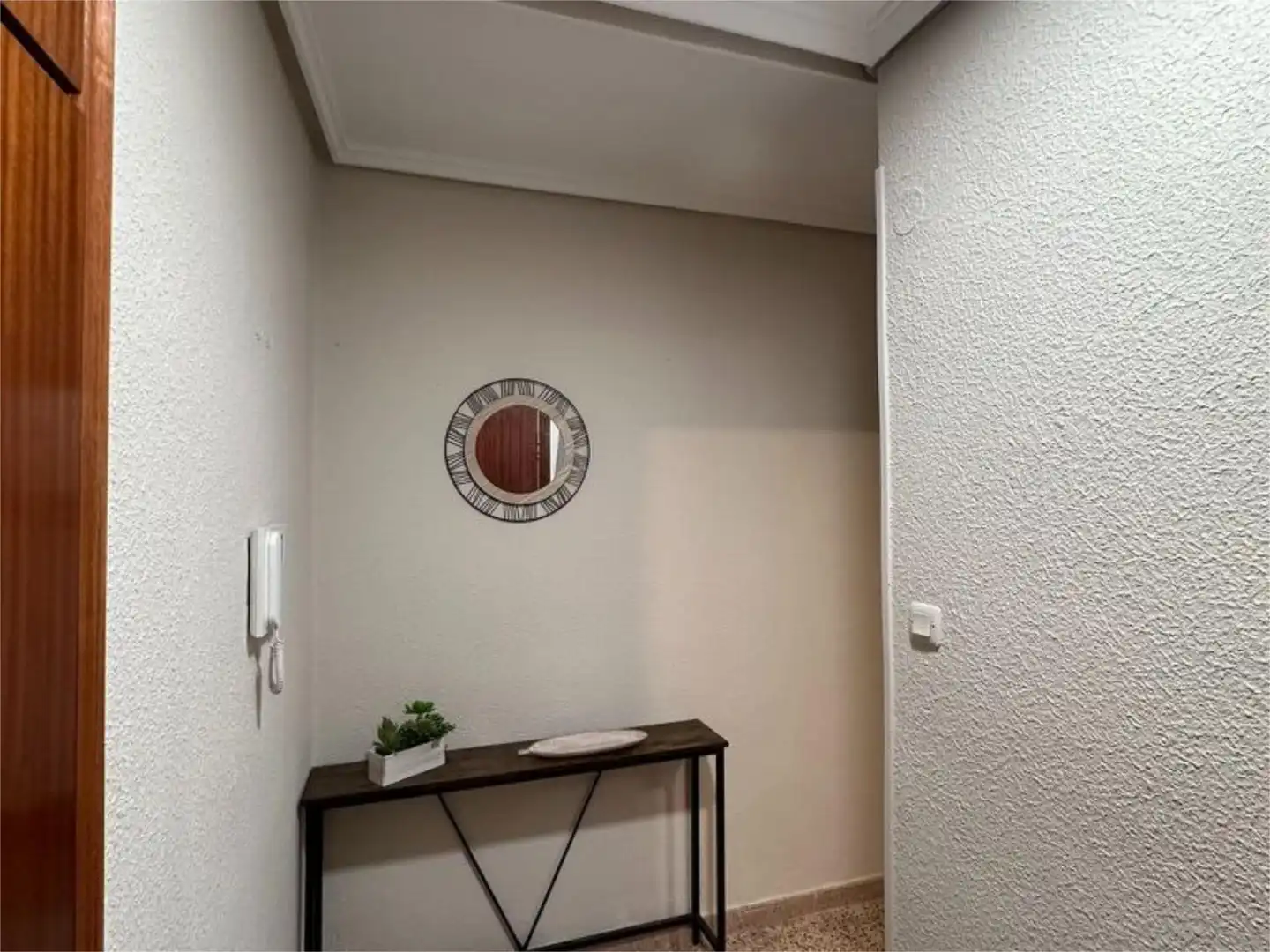 Room in Carrer Sant Antoni, 93, La Constitución - Canaleta Flat for share in Mislata with Furnished and Balcony