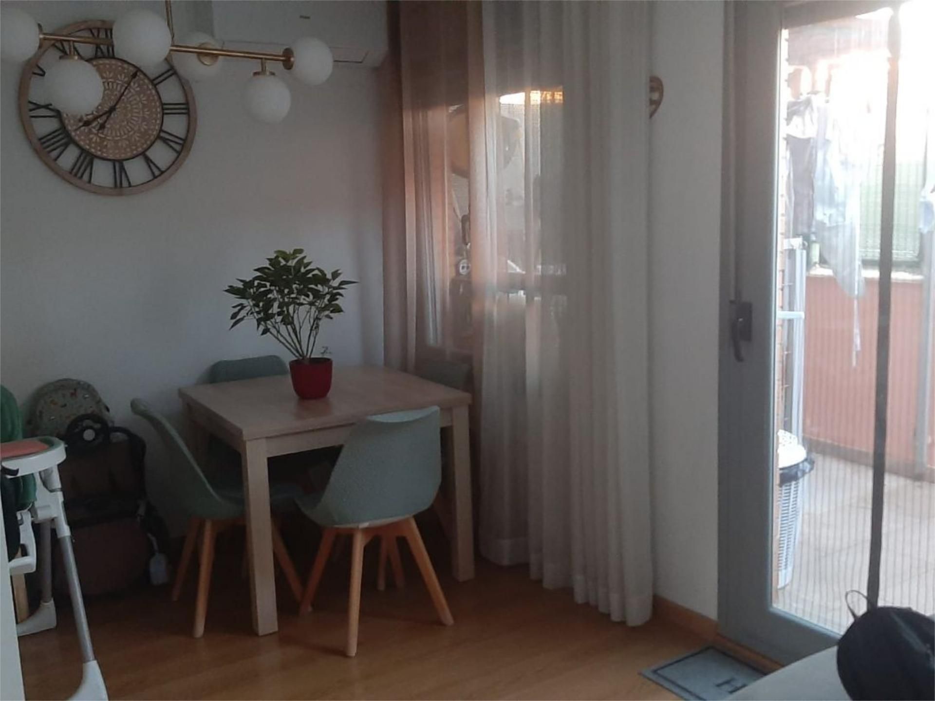 Casa o xalet en venda a Calle Corralillo, 4, Marchamalo Menjador de Casa o xalet en venda en Marchamalo amb Aire condicionat, Calefacció i Jardí privat