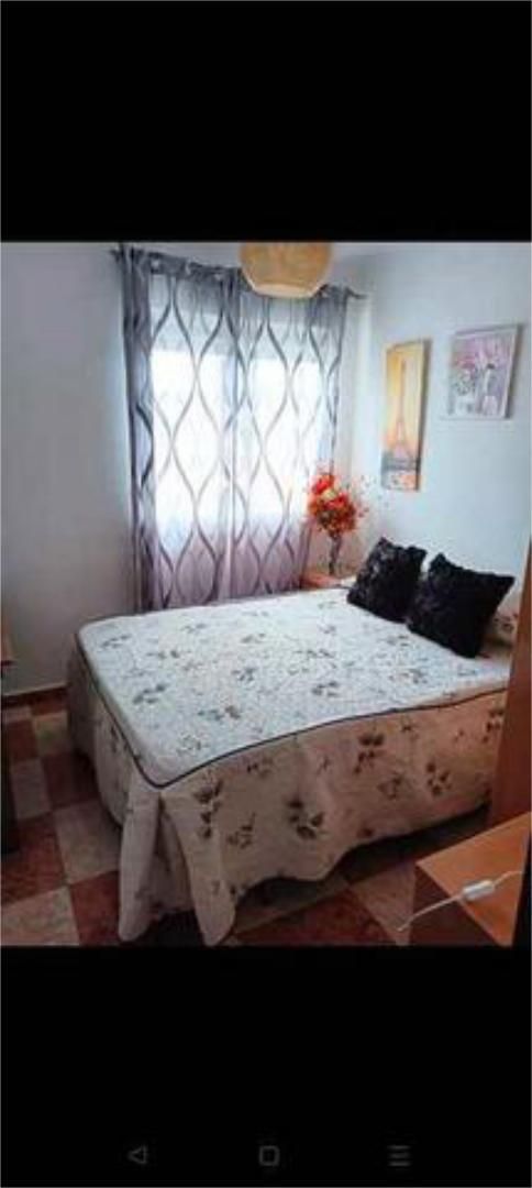 Bedroom of Study to share in Málaga Capital  with Terrace and Furnished