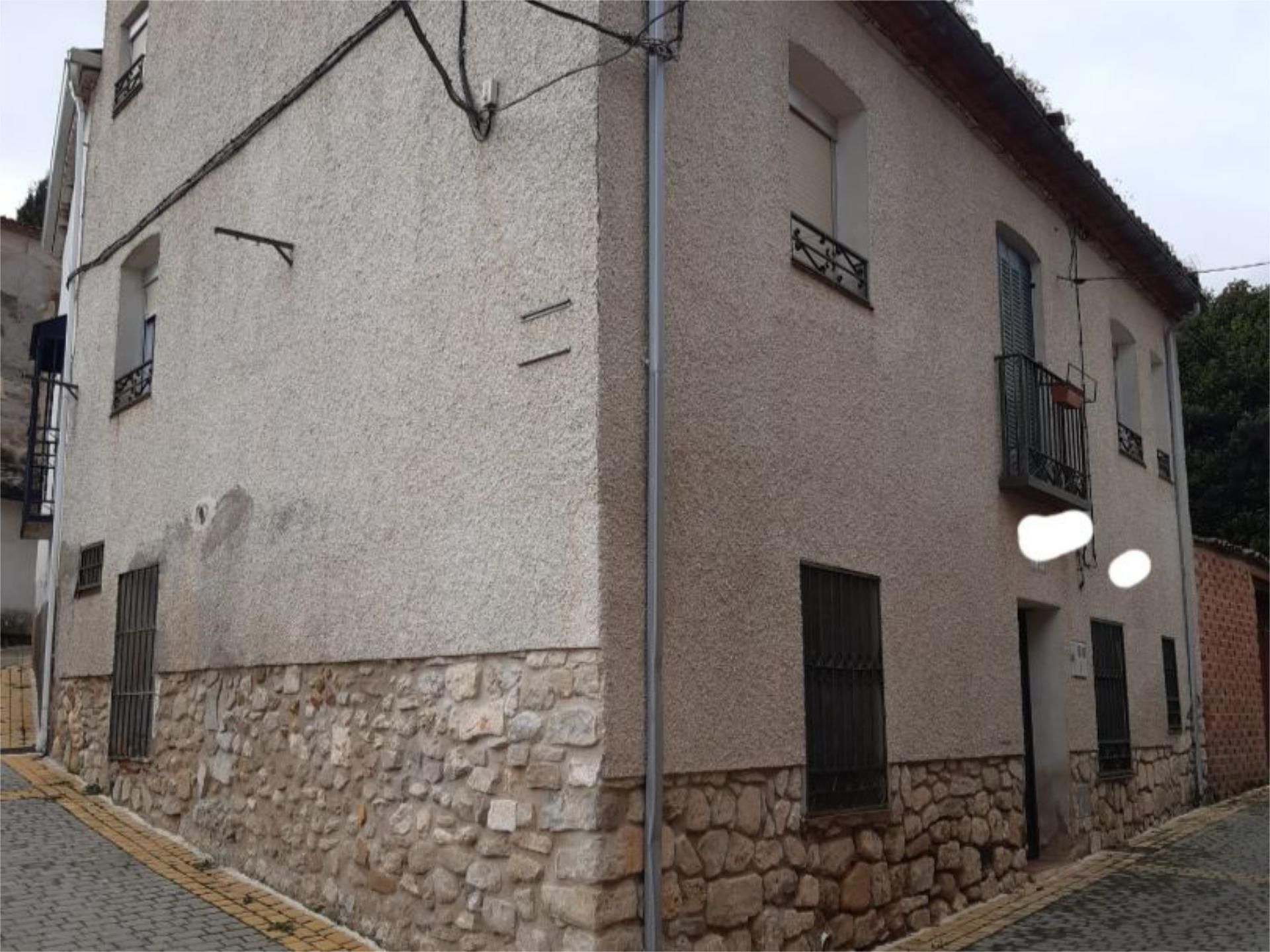Vista exterior de Pis en venda en Arbancón amb Calefacció, Traster i Balcó