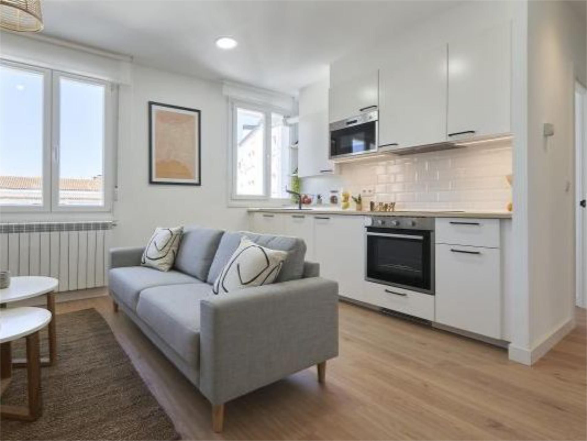 Living room of Flat for sale in Vilagarcía de Arousa  with Heating and Furnished