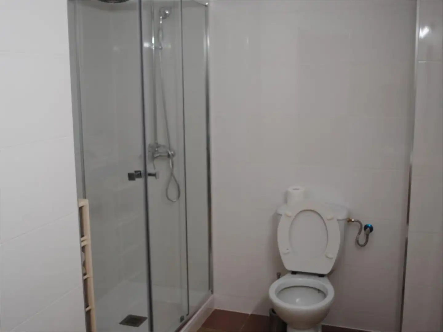 Ático en venta en Avenida de Los Cabreros, 4, Madrigal de la Vera Baño de Ático en venta en Madrigal de la Vera con Aire acondicionado y Balcón