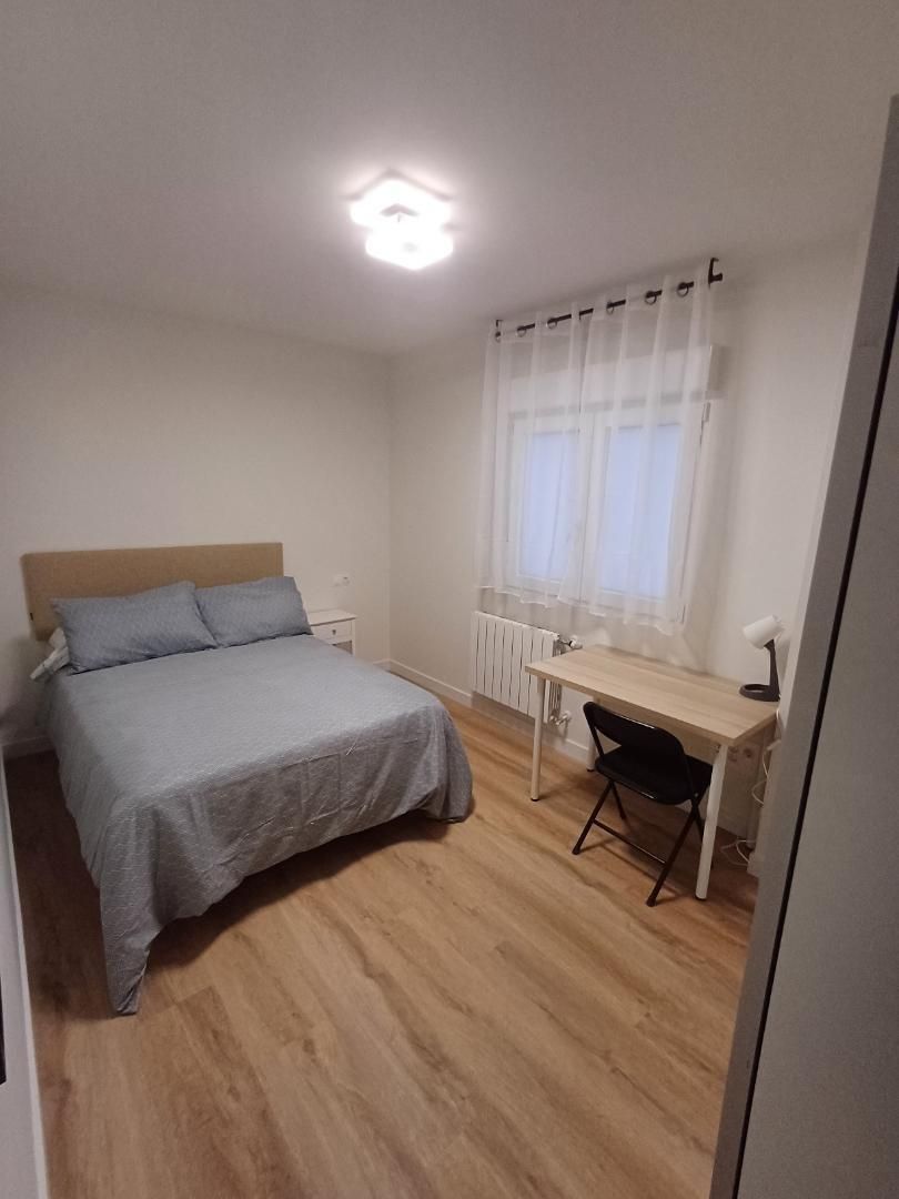 Piso para compartir en Plaza de los Valles, 7, Nueva Ciudad