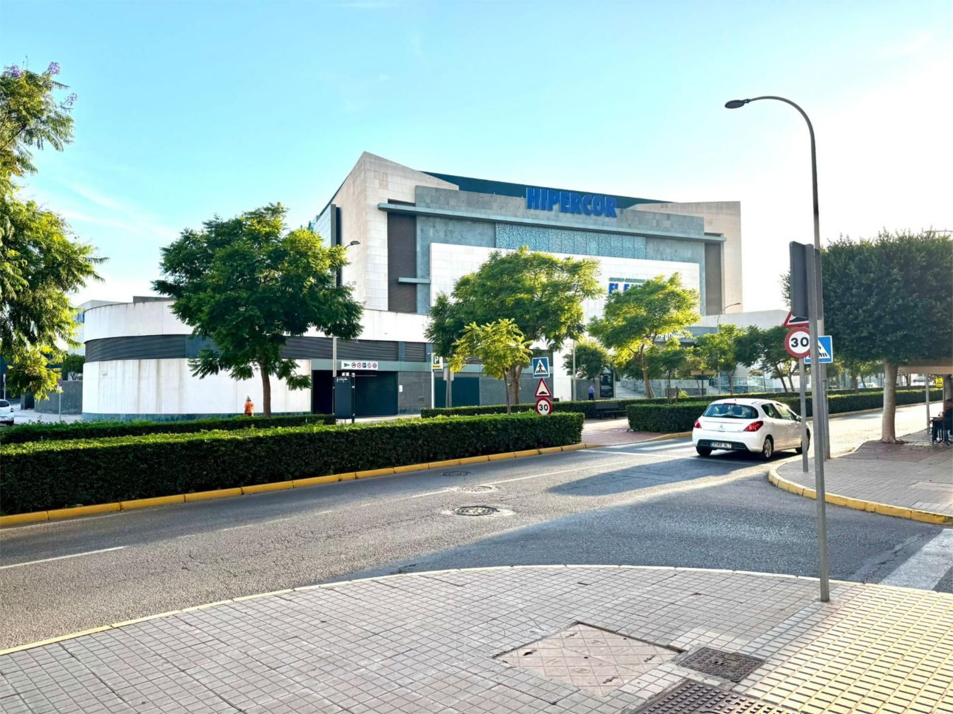 Exterior view of Flat for sale in El Ejido  with Parquet flooring, Furnished and Community parking