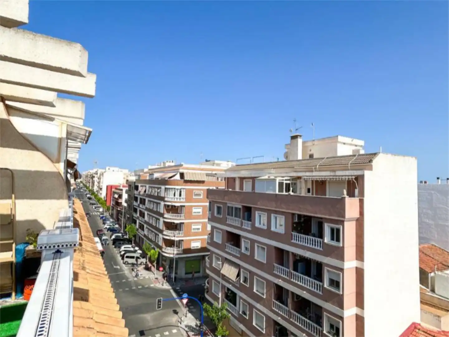 Ático en venta en Avenida Diego Ramírez Pastor, 15, Avenida Habaneras - Curva de Palangre Vista exterior de Ático en venta en Torrevieja con Aire acondicionado, Terraza y Balcón